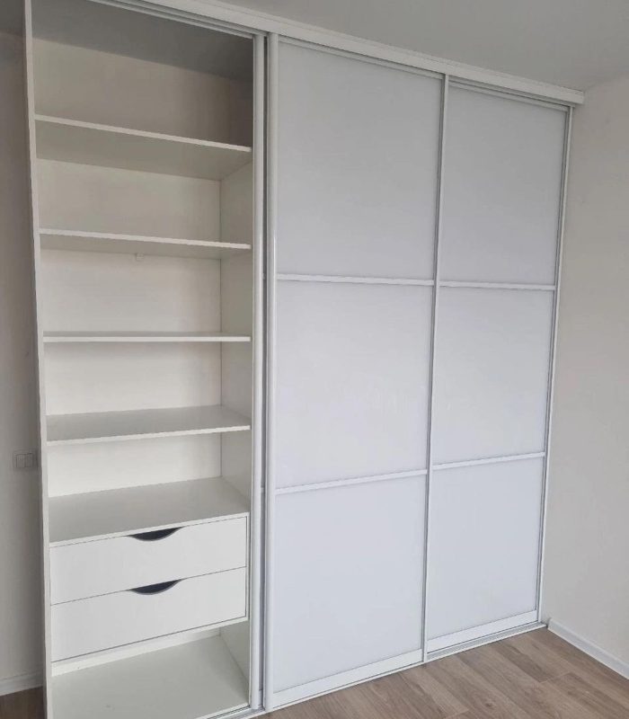 Шкаф-купе белый глянцевый фото